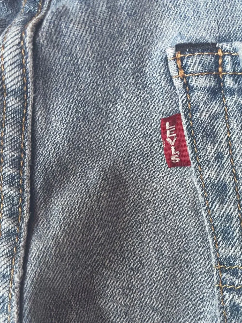 Levi’s Premium 502 Regular Taper Light Wash Jeans - Men’s 32x34